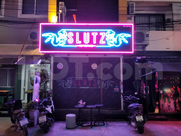 Bordello / Brothel Bar / Brothels - Prive Pattaya, Thailand Slutz - Boomerang