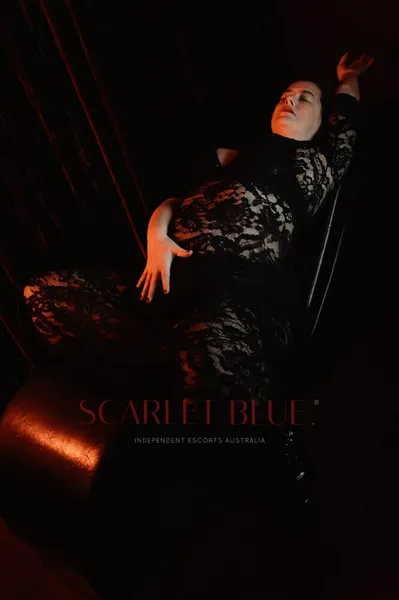 Escorts Melbourne, Australia Sultry Sarah Robbins 


