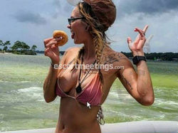 Escorts Florida Keys, Florida DezSomethin