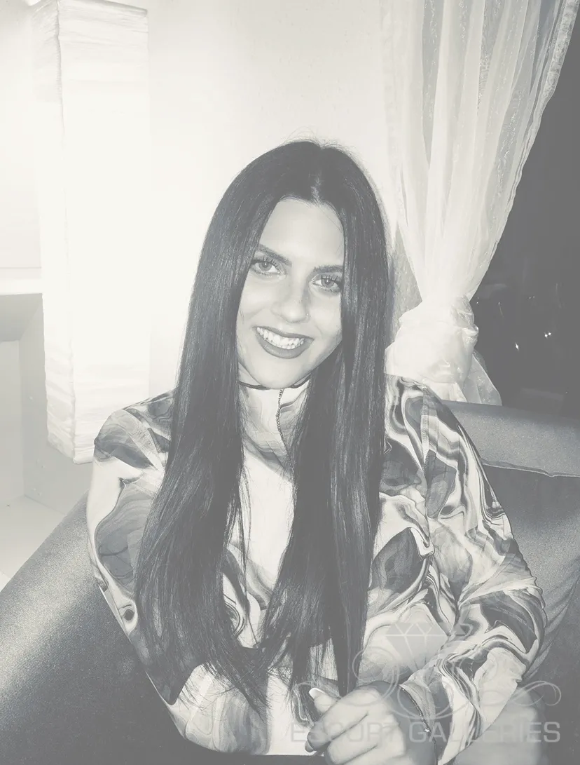 Escorts Dusseldorf, Germany null