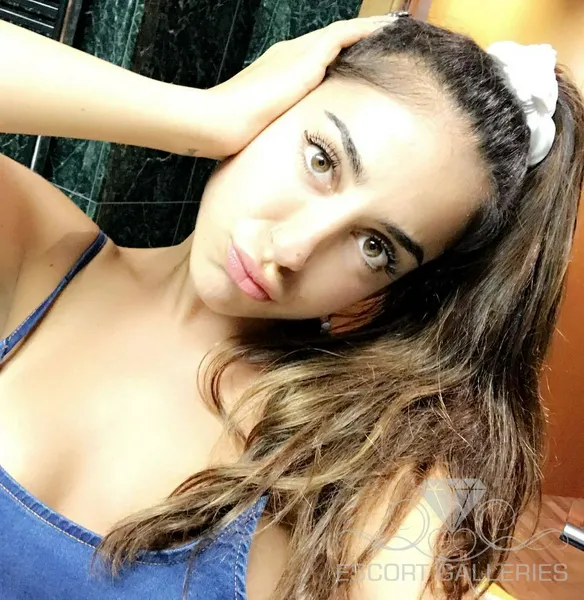 Escorts Stuttgart, Germany Nora