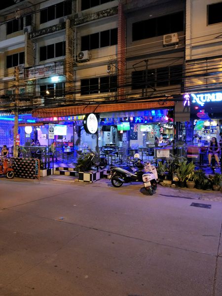 Beer Bar / Go-Go Bar Pattaya, Thailand Piss Stop Bar