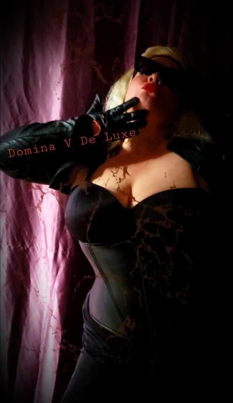 Escorts San Luis Obispo, California @Domina_V805 ~ Whips n Chains! ~ Exquisite BDSM sessions SLO