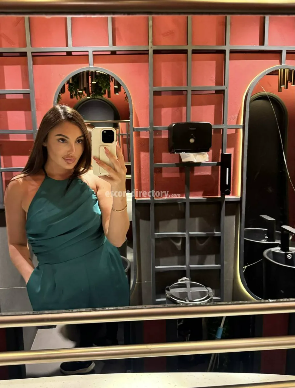 Escorts Riyadh, Saudi Arabia Nicky