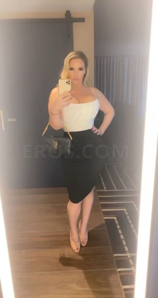 Escorts New York City, New York VIP Camden In Manhattan