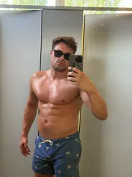 Escorts Madrid, Spain BOYNEXTDOORMXGR