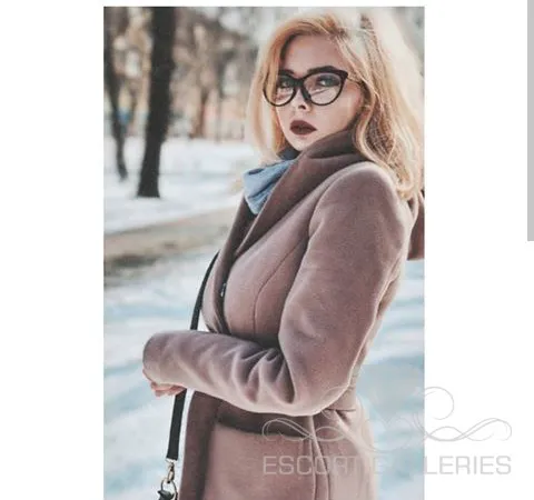 Escorts Koeln, Germany Lily