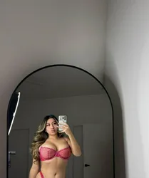 Escorts Niagara Falls, Ontario Layla