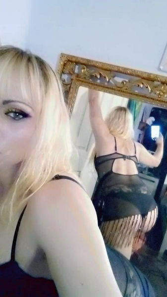 Model Hooker Parkersburg