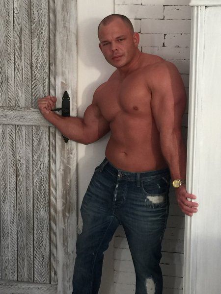 Escorts Budapest, Hungary Adonis_Wilson