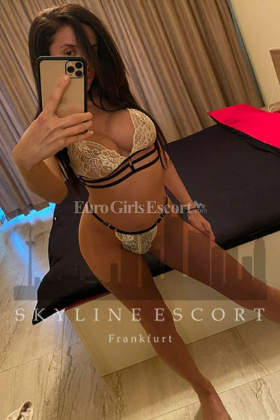 Escorts Mainz, Germany Darina