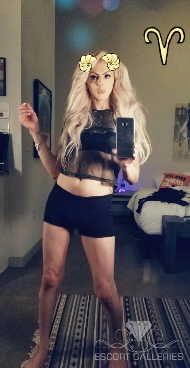 Escorts San Antonio, Texas London Bridges