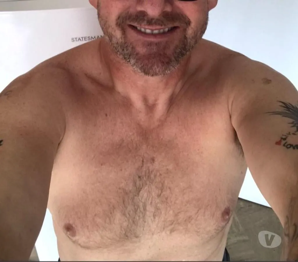 Escorts Huyton, England Genuine bi male escort in calls preferred but will out