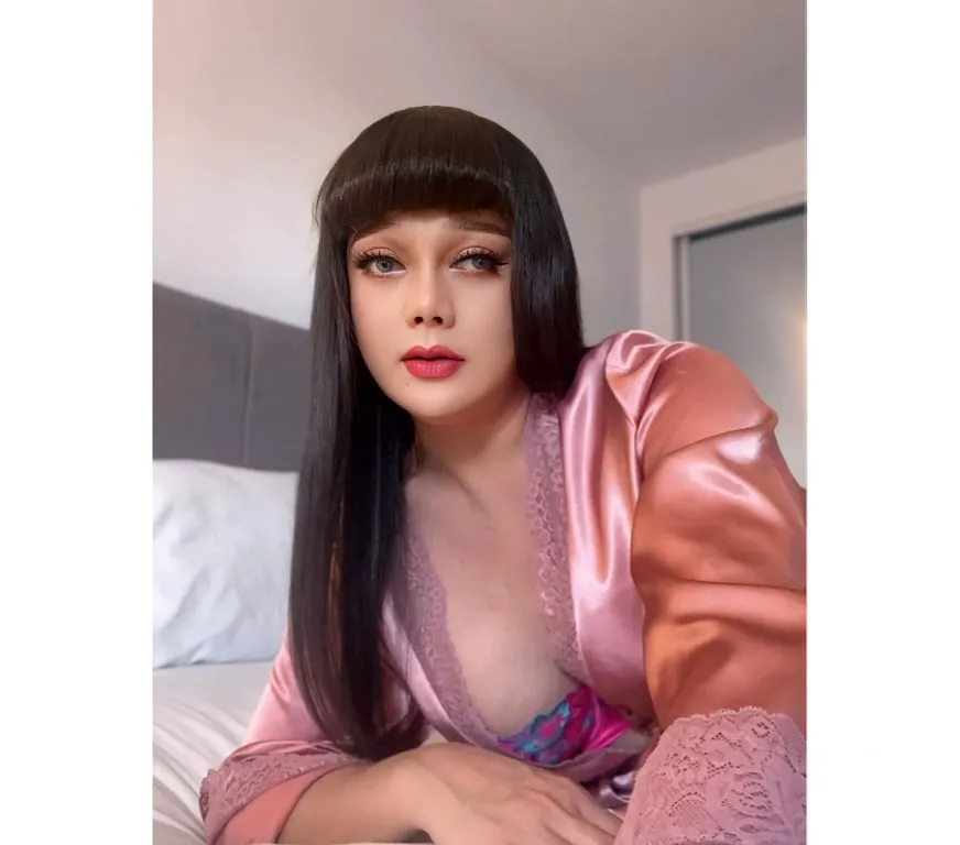 Escorts Wrexham, Wales Trans Ts Chada Visiting Wrexham City Centre.