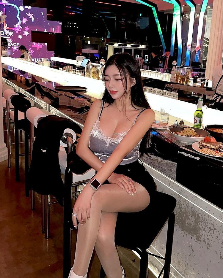 Escorts Chengdu, China Hotgirl