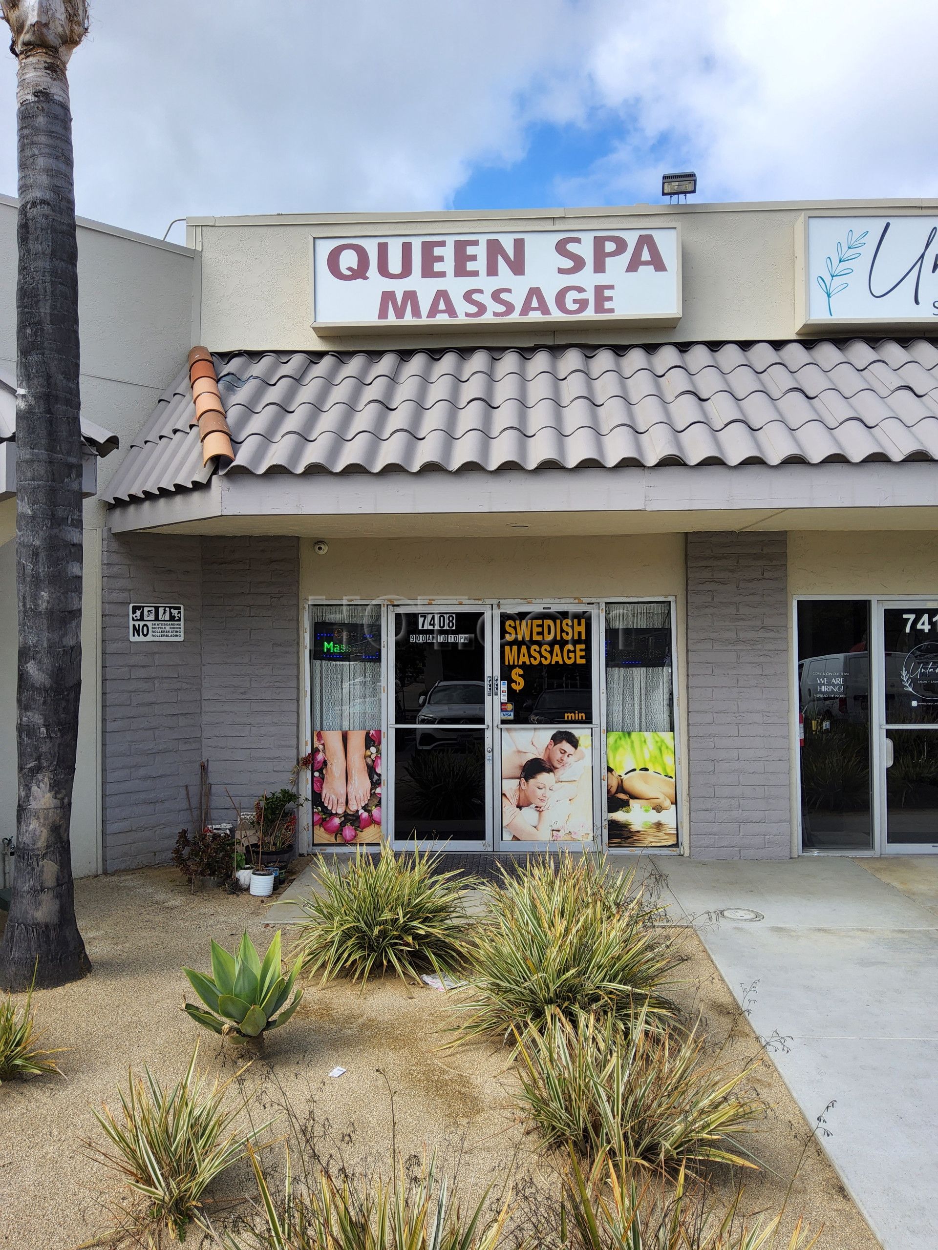 San Diego, California Queen Spa