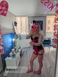 Escorts Vancouver, British Columbia Loona