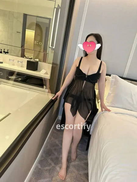 Escorts Wellington, New Zealand Momo