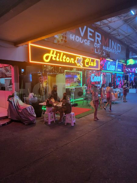 Beer Bar Pattaya, Thailand Hilton Club