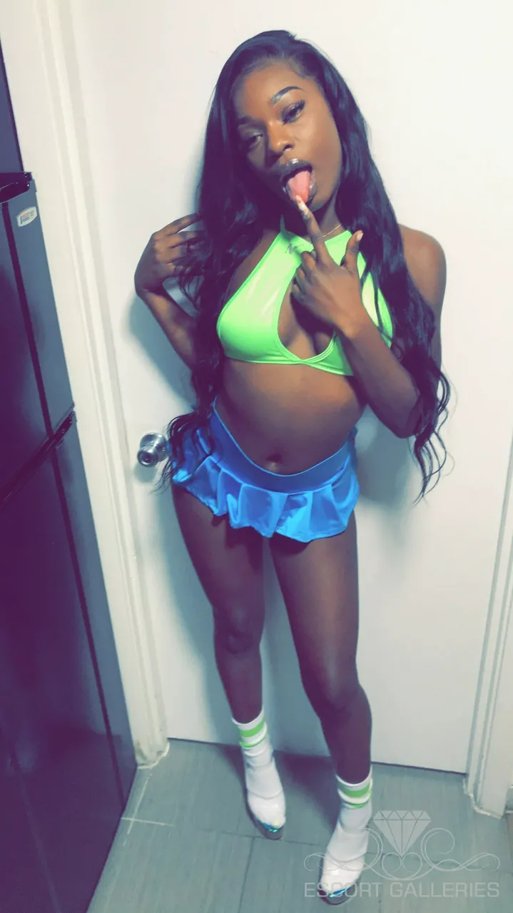 Escorts Dallas, Texas Hazel