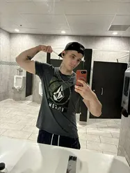 Escorts North Glendale, California College gym rat