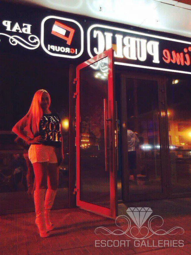 Escorts Paris, France null