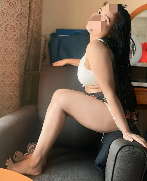 Escorts United Arab Emirates Kerala Malayali Cute Young Girl Extreme
