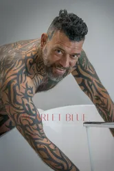 Escorts Perth, Australia Salvador Darling - male Escort 


