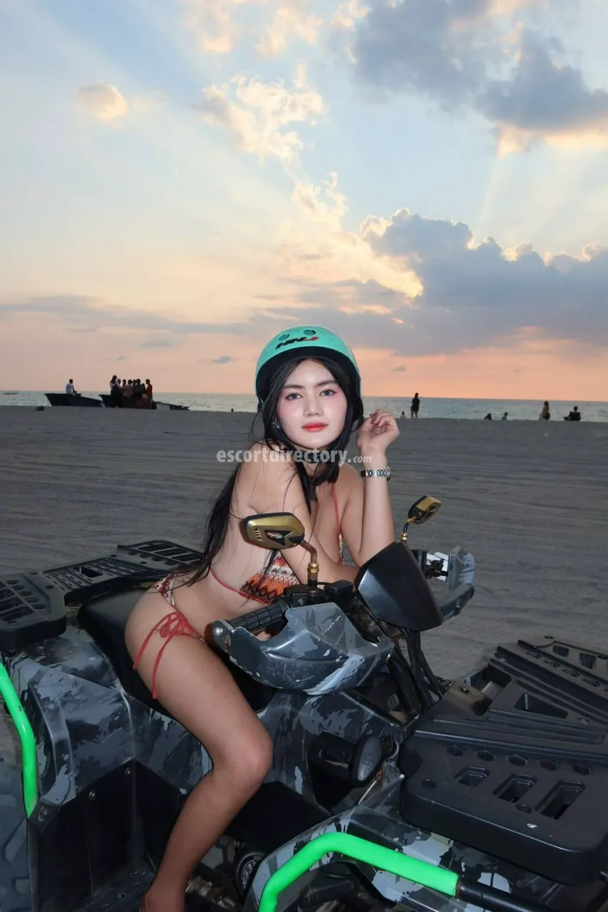 Escorts Manila, Philippines Babygirl Miles