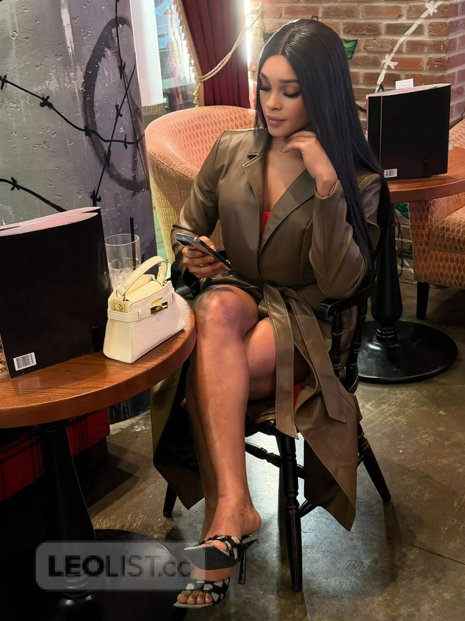 Escorts Montreal, Quebec Angèle