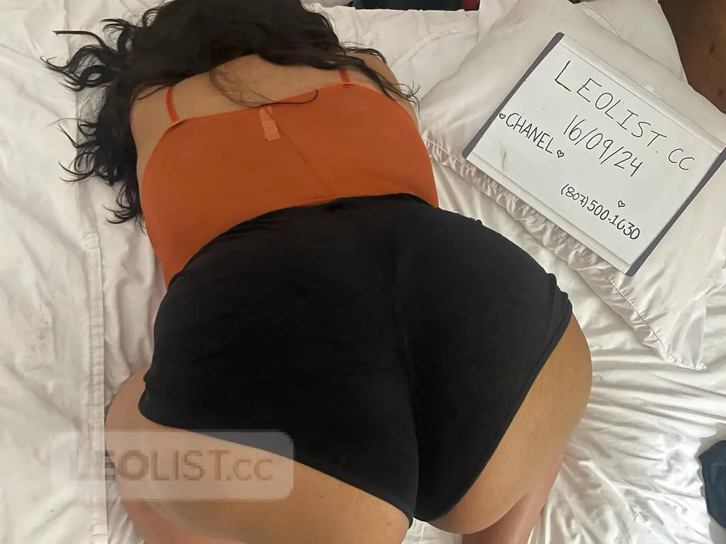 Escorts Thunder Bay, Ontario Last 2 nights in town daddy! Cum see me ;) outcall, carcall