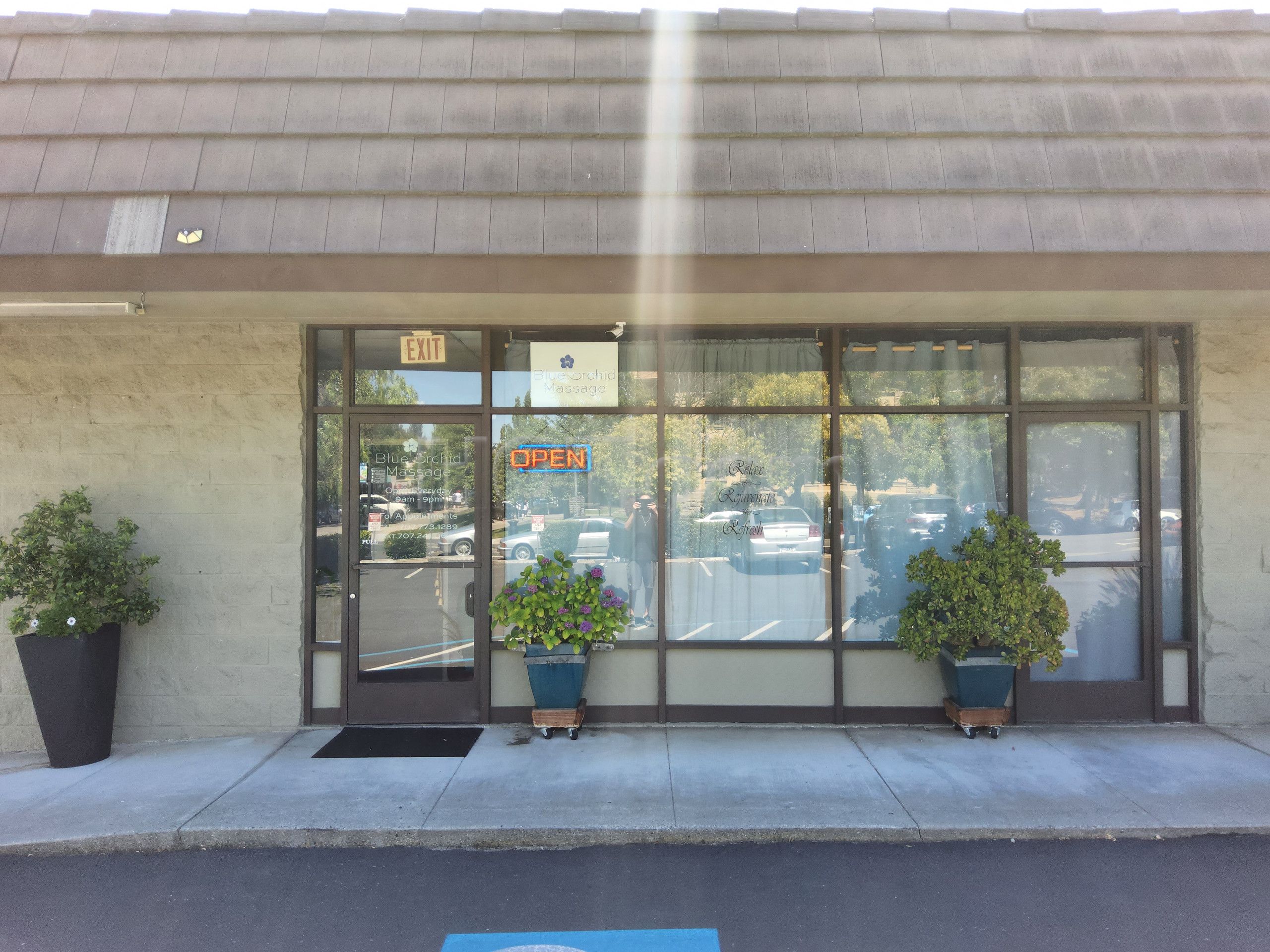 Petaluma, California Blue Orchid Massage