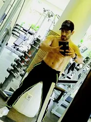 Escorts India Looking for decent honest an classy person