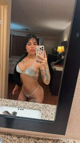 Escorts Chicago, Illinois Say