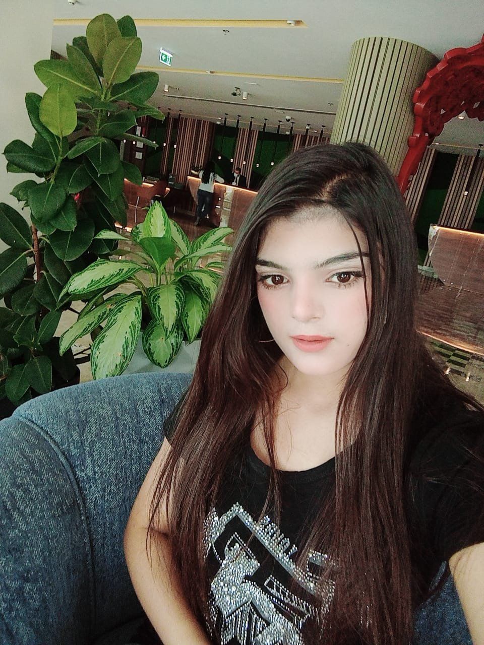 Escorts Dubai, United Arab Emirates Jiya Indian Girl