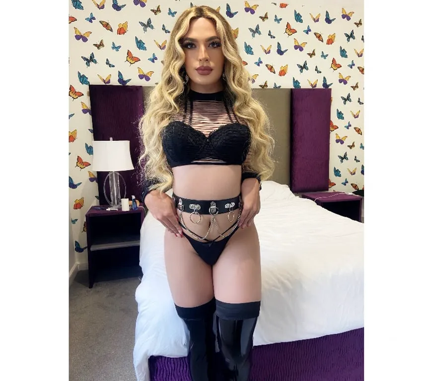 Escorts Chelmsford, England JHENNA GREEY (CHELMSFORD)