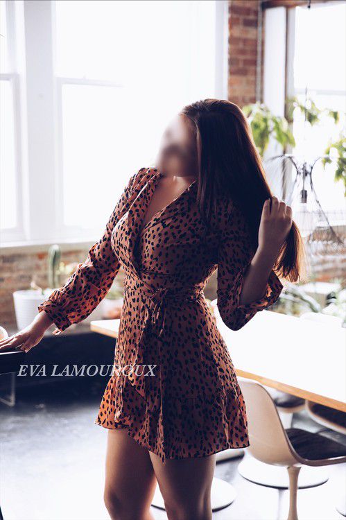 Escorts St. Louis, Missouri Evalmrx