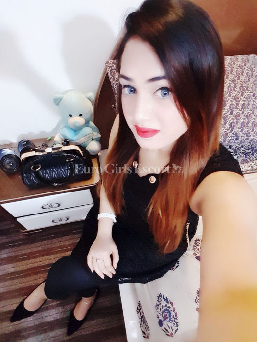 Escorts Muscat, Oman Sajjal Butt