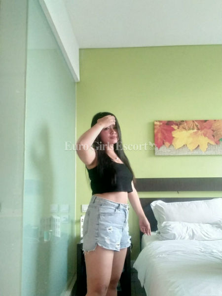 Escorts Jakarta, Indonesia Billa