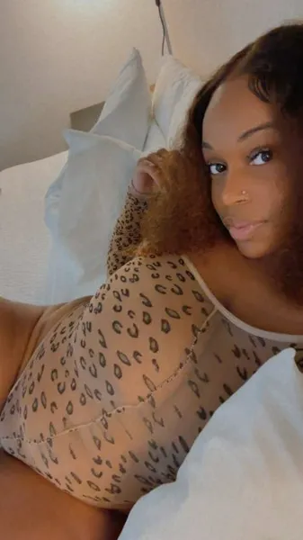 Escorts Chicago, Illinois Rose Mariee