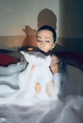 Escorts Oklahoma City, Oklahoma Like cupcakes?cum take a taste???