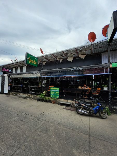 Beer Bar / Go-Go Bar Pattaya, Thailand Queens Bar